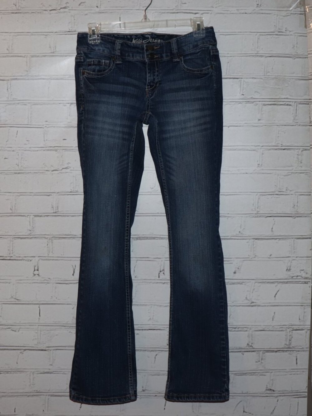 💙 Angya Jeans · Size 3/4 · Bootcut · Embellished Pockets